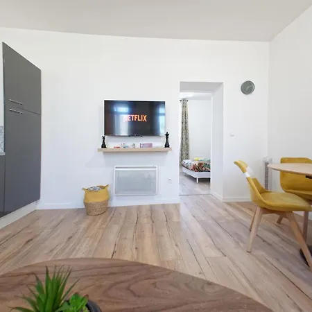 Le Castillet - 4 Personnes - Bureau & Wifi Apartment