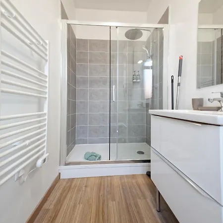 Apartment Le Castillet - 4 Personnes - Bureau & Wifi